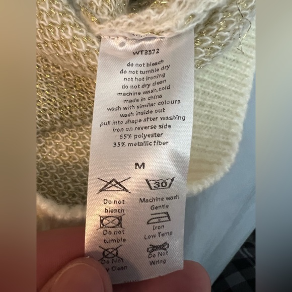 NWT Wanna B Me Star Knitted Sweater - Picture 7 of 10